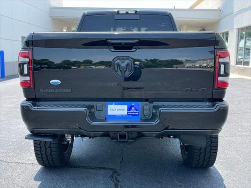 2021 RAM 2500 Laramie Crew Cab 4x4 6'4' Box