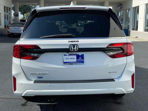 2025 Honda Odyssey Elite