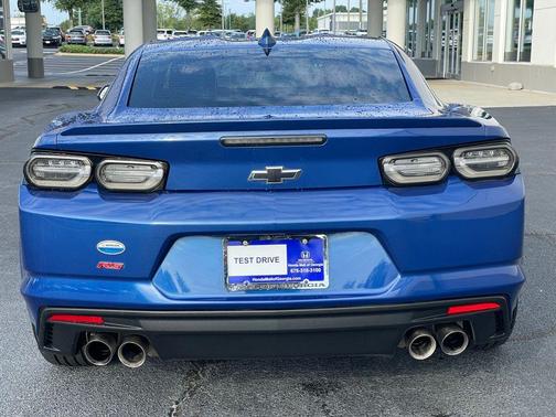 2022 Chevrolet Camaro RWD Coupe LT1