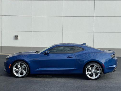 2022 Chevrolet Camaro RWD Coupe LT1