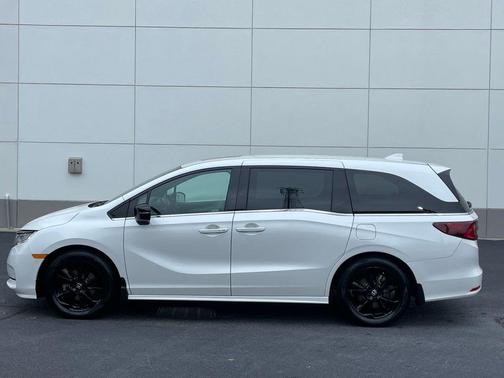 2023 Honda Odyssey Sport
