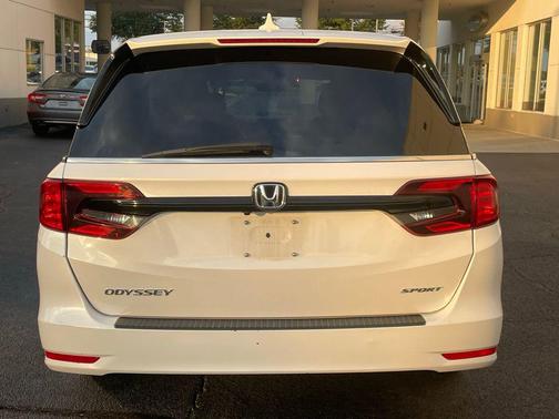 2023 Honda Odyssey Sport
