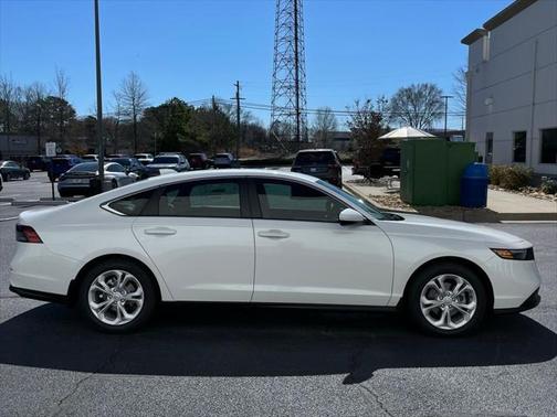 2025 Honda Accord LX 1.5T