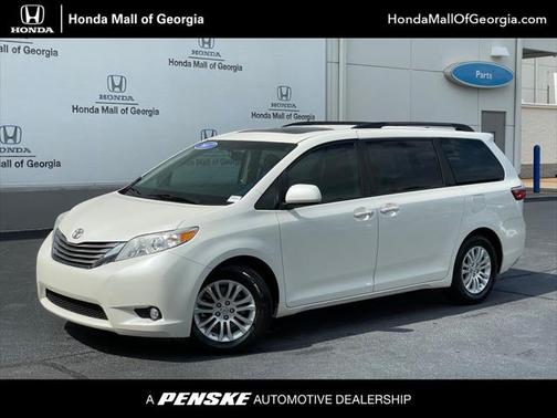 2017 Toyota Sienna XLE