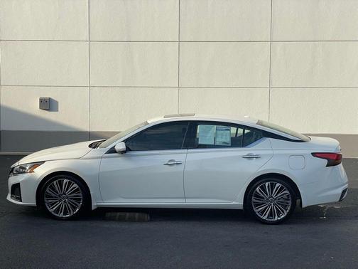 2024 Nissan Altima 2.5 SL