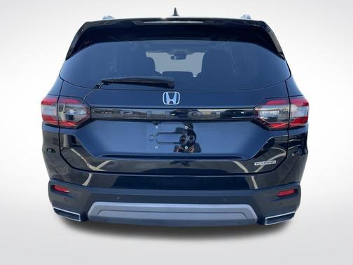 2024 Honda Pilot Touring 8-Passenger