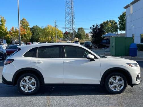 2025 Honda HR-V LX