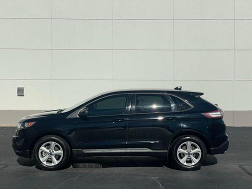 2018 Ford Edge SE