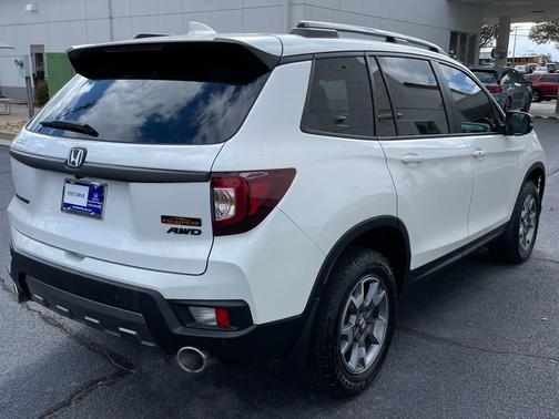 2023 Honda Passport AWD TrailSport