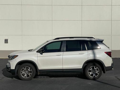 2023 Honda Passport AWD TrailSport