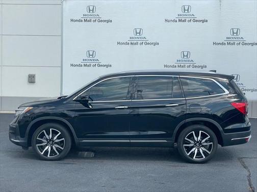 2022 Honda Pilot Touring 8-Passenger