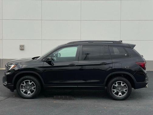 2022 Honda Passport AWD TrailSport