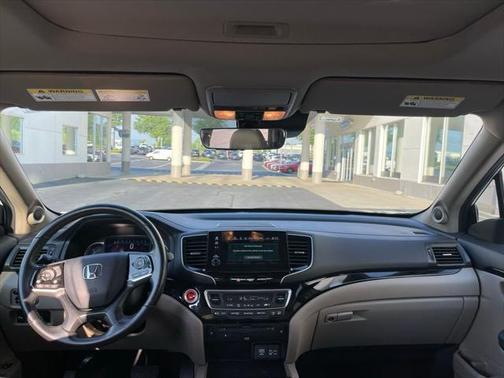 2020 Honda Pilot Touring 8-Passenger