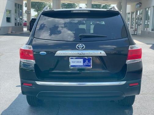 2012 Toyota Highlander SE
