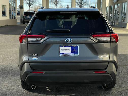 2024 Toyota RAV4 Hybrid SE