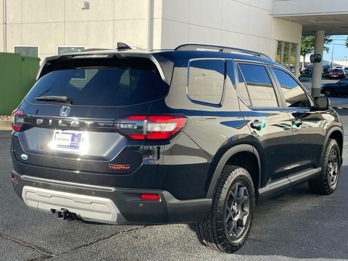 2023 Honda Pilot AWD TrailSport