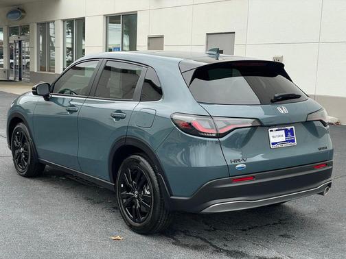 2026 Honda HR-V 2WD Sport