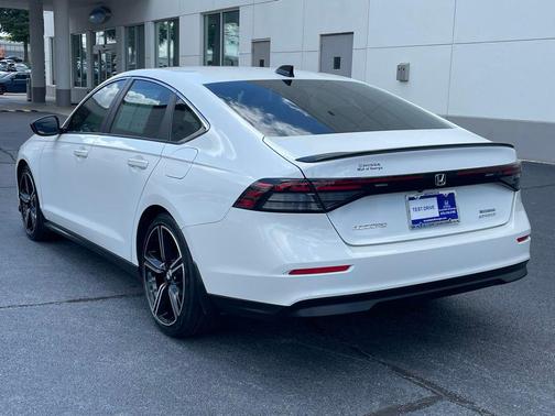 2023 Honda Accord Hybrid Base