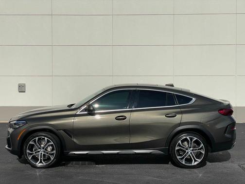 2023 BMW X6 xDrive40i