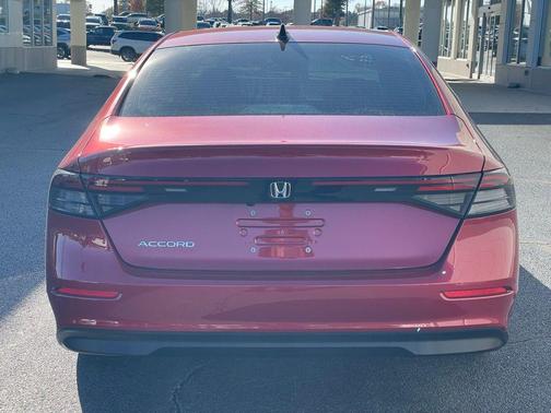 2025 Honda Accord Sport SE 1.5T