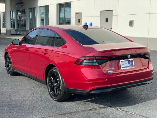 2025 Honda Accord Sport SE 1.5T