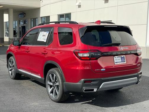 2025 Honda Pilot Touring 8-Passenger