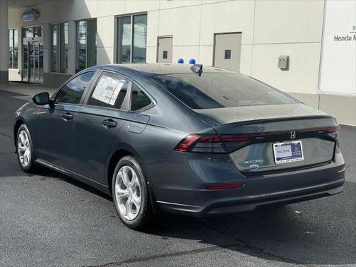 2025 Honda Accord LX 1.5T