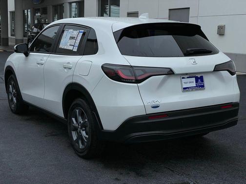 2026 Honda HR-V LX
