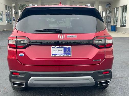 2025 Honda Pilot Touring 8-Passenger