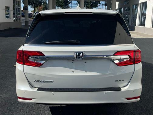 2019 Honda Odyssey Elite