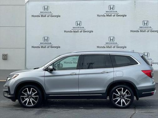 2022 Honda Pilot Touring 8-Passenger