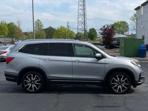 2022 Honda Pilot Touring 8-Passenger