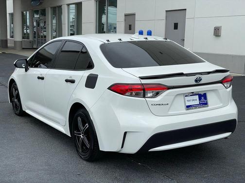 2022 Toyota Corolla Hybrid LE