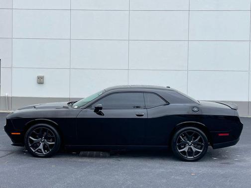 2020 Dodge Challenger SXT