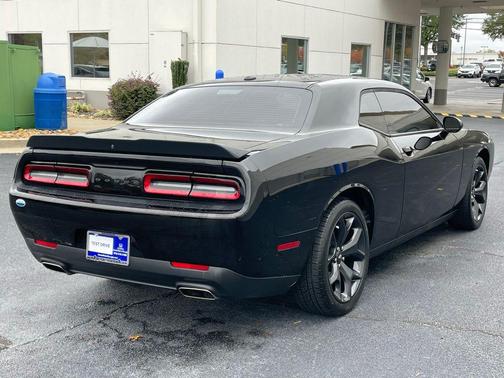 2020 Dodge Challenger SXT