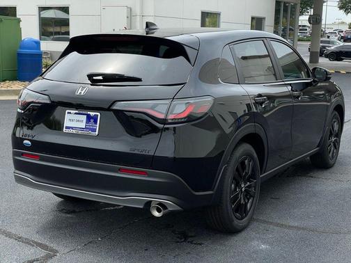 2026 Honda HR-V 2WD Sport
