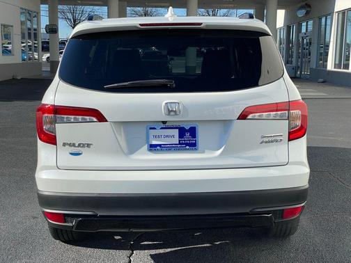 2022 Honda Pilot AWD Special Edition