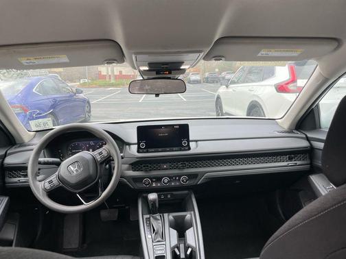 2025 Honda Accord LX 1.5T