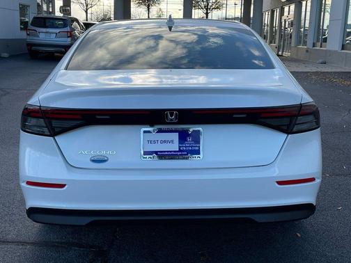 2025 Honda Accord LX 1.5T