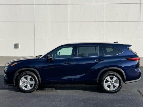 2022 Toyota Highlander L