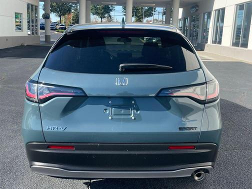 2025 Honda HR-V 2WD Sport