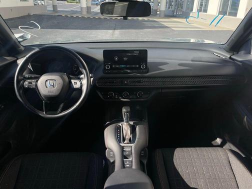 2025 Honda HR-V 2WD Sport