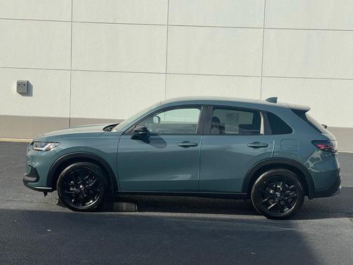 2025 Honda HR-V 2WD Sport