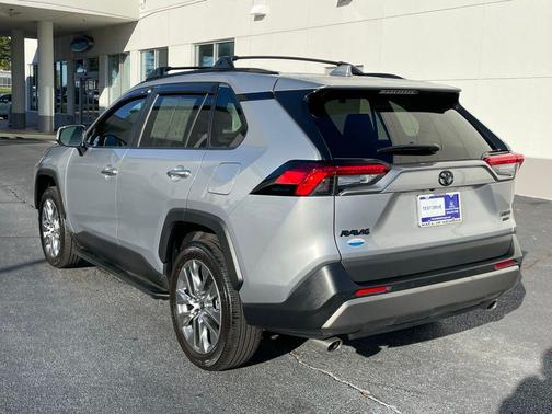 2022 Toyota RAV4 Limited