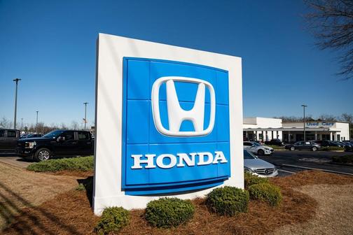 Photo 5 of 15 of 2019 Honda Accord Sport