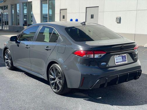 2024 Toyota Corolla Hybrid SE