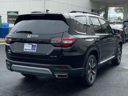 2025 Honda Pilot Elite