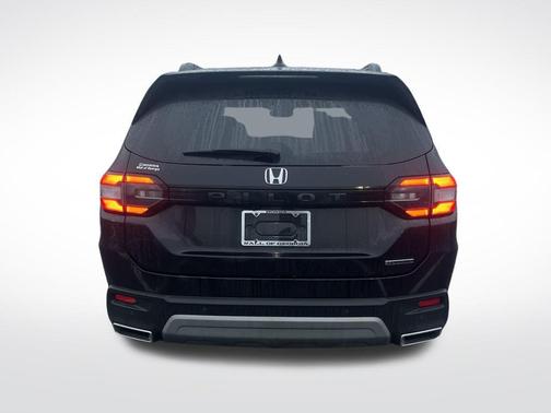 2024 Honda Pilot Touring 8-Passenger