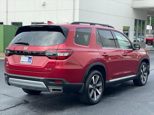 2023 Honda Pilot AWD Elite
