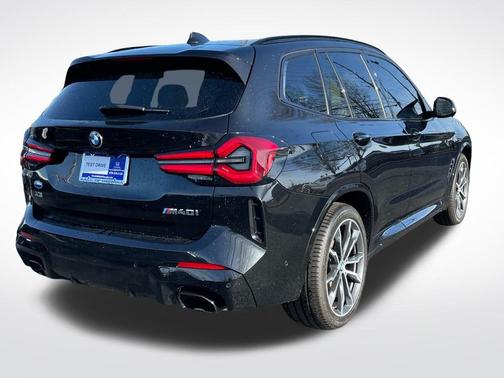 2022 BMW X3 M40i